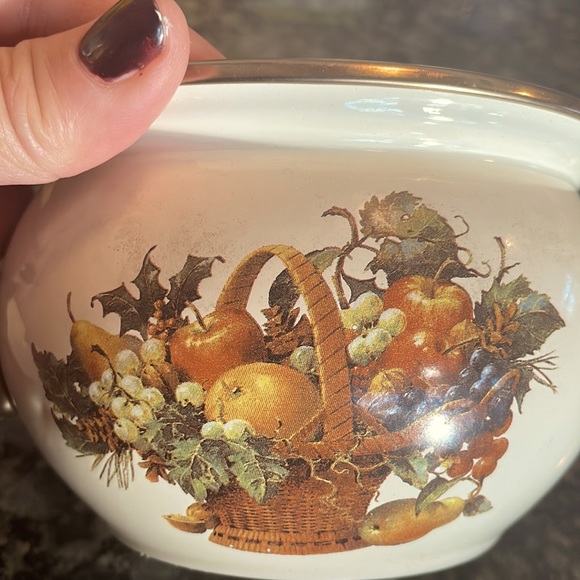 Lincoware Enamel Vented 3/4 Qt Casserole Dish - Picture 7 of 7